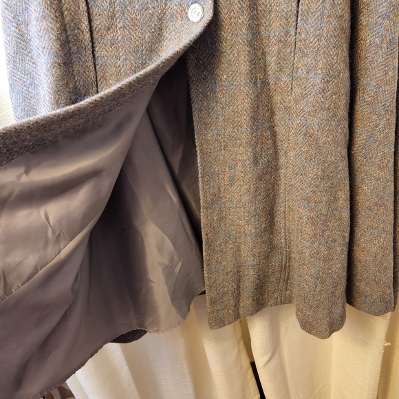 Vintage 70s | Handmade | Wool Tweed Cape - Picture 6 of 7